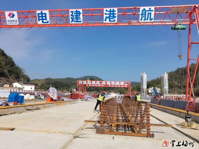 西部快线建设现场。