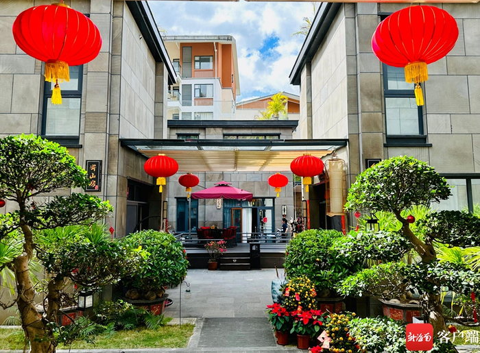 　　五指山艺宿里主题客栈。受访者供图