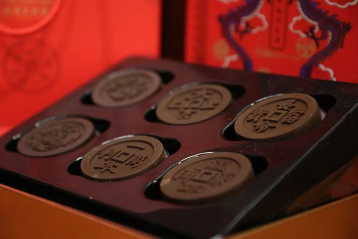 ▲国家博物馆巧克力“压岁钱”文创。