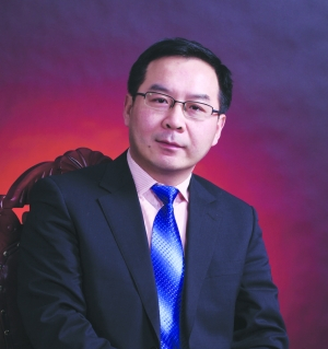 　　王立新
