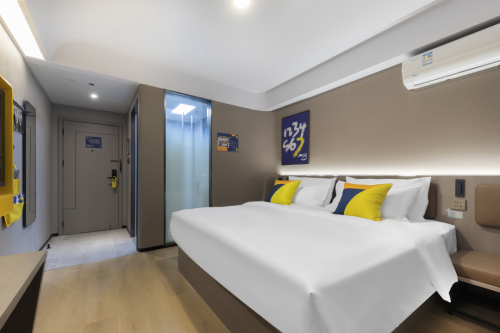 　　图片：样板间房型B实景图