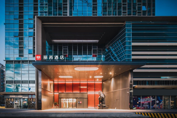 　　珠海拱北口岸丽芮酒店