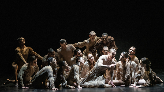 　　Photo Credits : Marco Borggreve © Nederlandse Reisopera