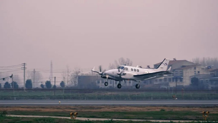 湖南蔚蓝航校飞机训练中。湖南蔚蓝航校供图