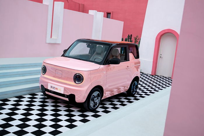 吉利熊猫mini配备EPS电子助力转向系统。 吉利汽车供图 华龙网发