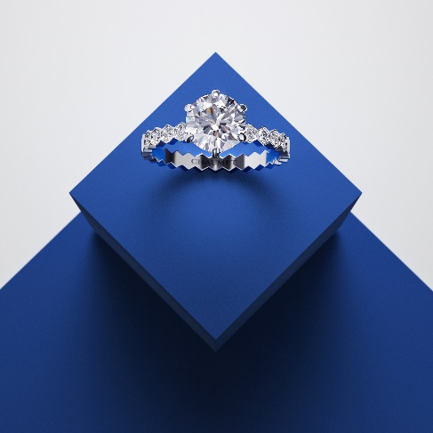 　　CHAUMET Bee My Love爱·巢系列 钻戒