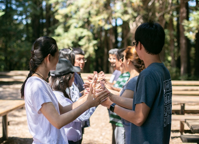 　　蔡霖在硅谷创业期间团建活动加深多国背景跨界团队协作的理解