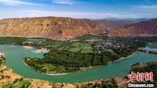 图为青海黄河流域。（资料图·图文无关）　李玉峰　摄