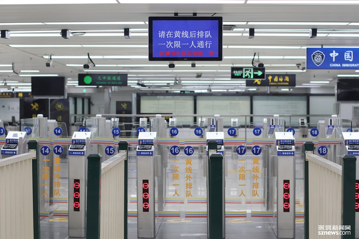 指示清晰。（张玲 摄）