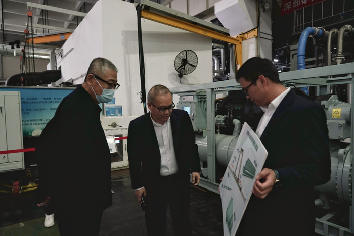 （图为技术鉴定会现场）