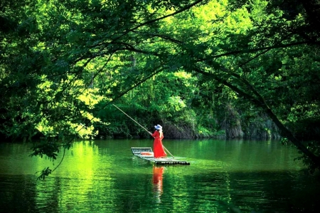杨家河碧波荡漾。张晓东摄