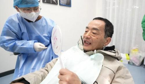 　　金先生收获当天有牙的快乐