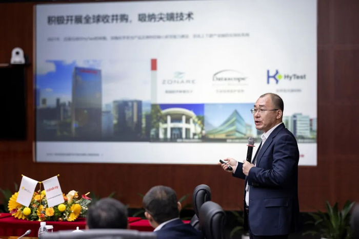 迈瑞医疗中国区总经理赵宇翔介绍迈瑞医疗发展情况