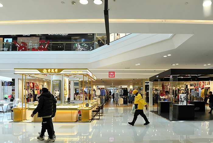 长沙县某商场，城市人标配优衣库开始入驻县城