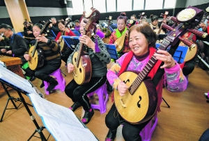 　　图1为太慈桥街道群众文化中心开展丰富的文化活动。