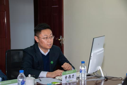 　　长春早教学院继续教育学院院长申伟力