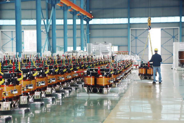 △海鸿电气的敞开式立体卷铁心干式变压器全球领先。