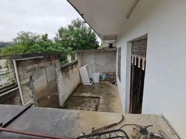 黄东明获救的现场，位于藤县富荣村山腰间的一处房屋。本文图片除特别标注外，均为澎湃新闻记者 朱远祥 图