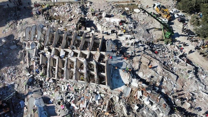 ↑倒塌的豪华公寓曾被宣传为“一片天堂”