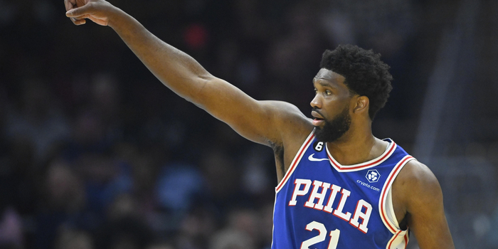 恩比德缺阵76人仍轻取老鹰