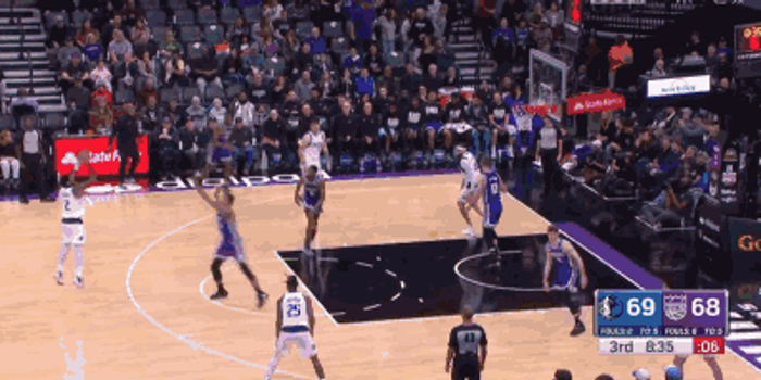 欧文精准三分与突破撕裂对手防线贡献高光表现