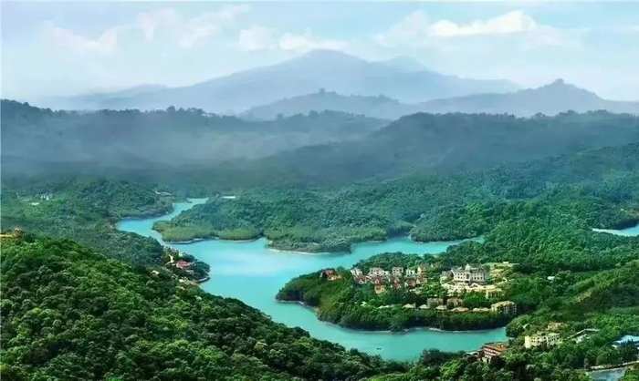 天鹿湖森林公园