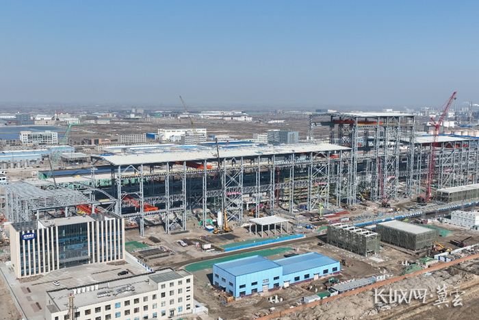 　　位于唐山市乐亭经济开发区的河钢浦项汽车板项目建设现场。宋昕阳 摄