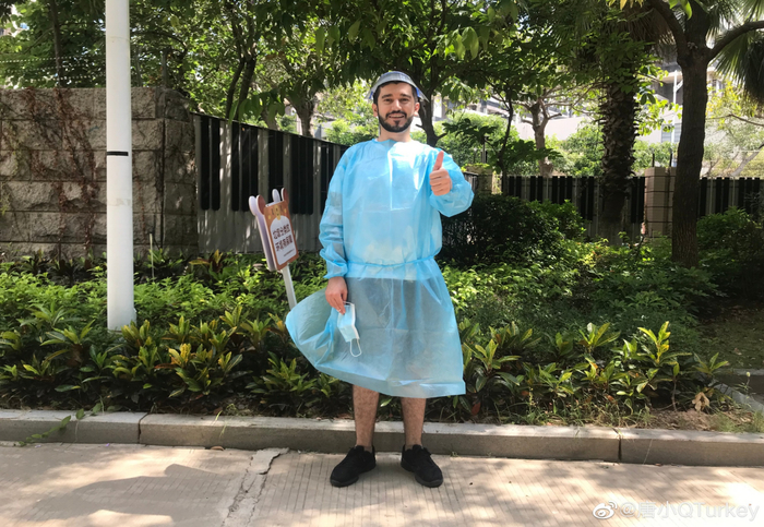 唐小强曾在厦门担任志愿者/图源：唐小QTurkey微博