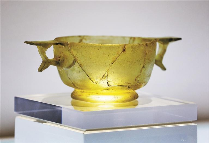 双耳杯（公元1世纪，黑海沿岸）