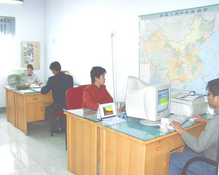 　　△1998年汉威成立