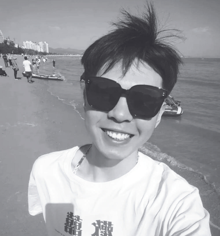     寻亲男孩刘学州    图片来源/个人微博