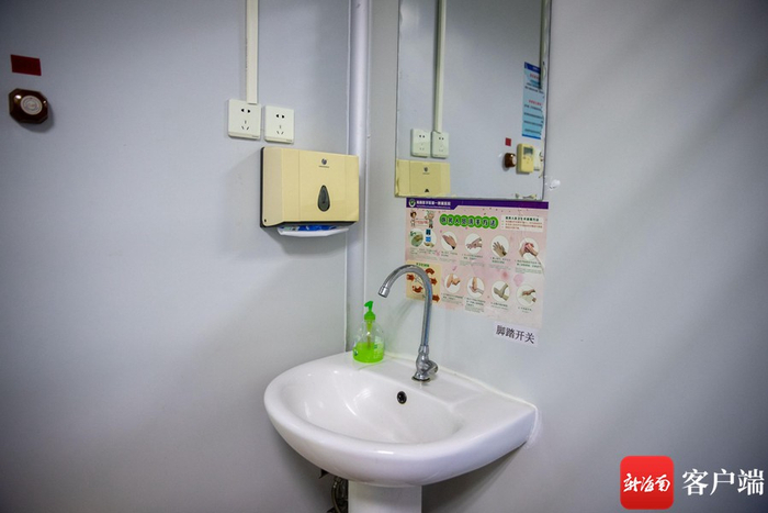 取精室内部。记者 刘洋 实习生傅浩洋摄