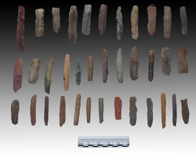 四台遗址出土的石叶石器（一期）。国家文物局供图