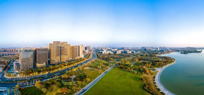 城湖相映的徐州新城区