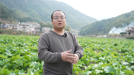 　　郭武淦讲述返乡创业心路历程