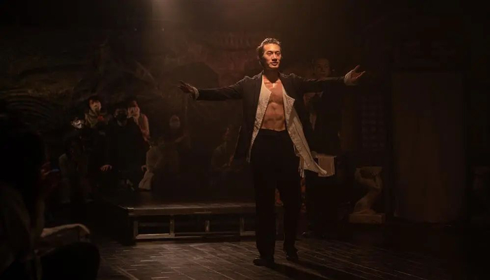 陈柯扮演的“将”谢幕