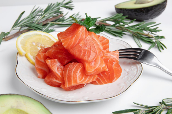 新鲜三文鱼（资料图片）。来源：尼勒克县融媒体中心