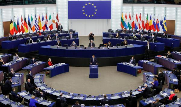 ▲2021年10月19日，波兰总理莫拉维茨基在欧洲议会发言。