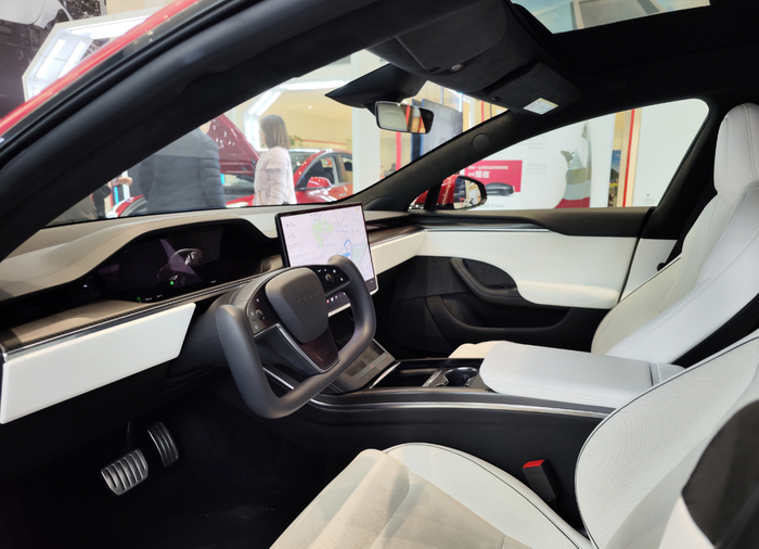 特斯拉Model S Plaid内饰。 华龙网-新重庆客户端 赵广 摄