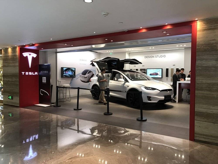 特斯拉开创的商超展厅，已经成为了中国所有汽车品牌重点发力的渠道