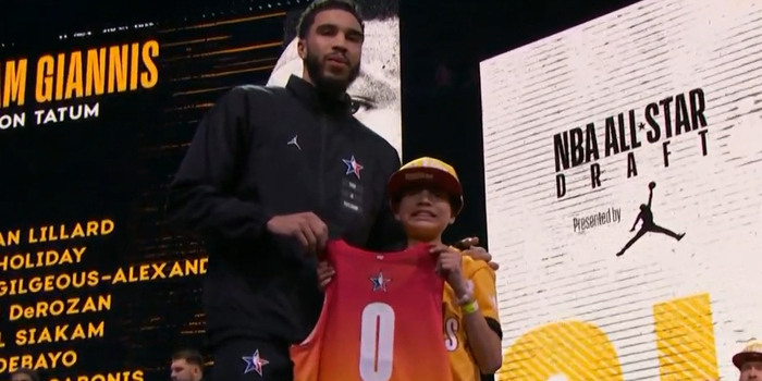 全明星级别的对抗点燃球迷激情