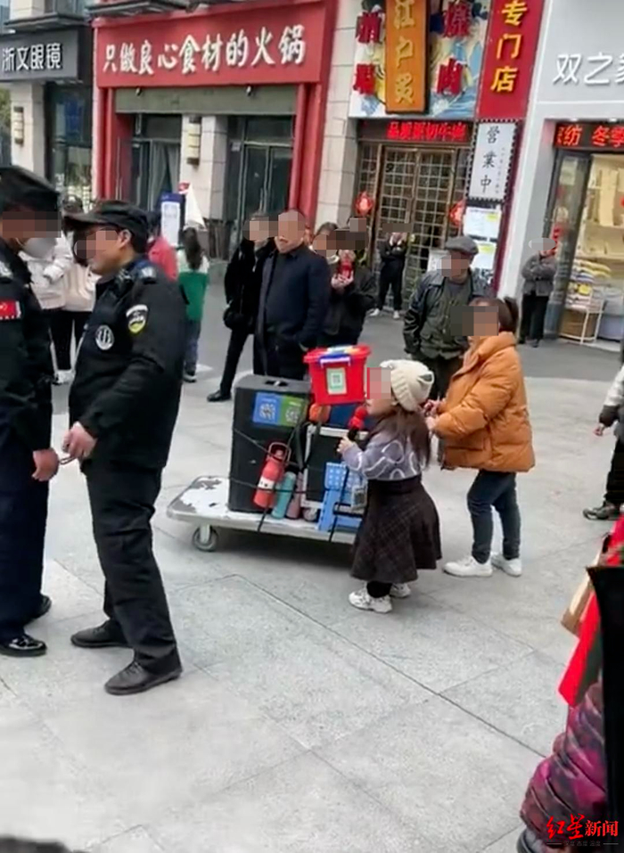 ↑事发现场 图为网传视频截图