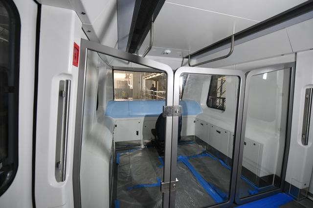 12号线列车具备全自动驾驶功能。新京报记者 王贵彬 摄