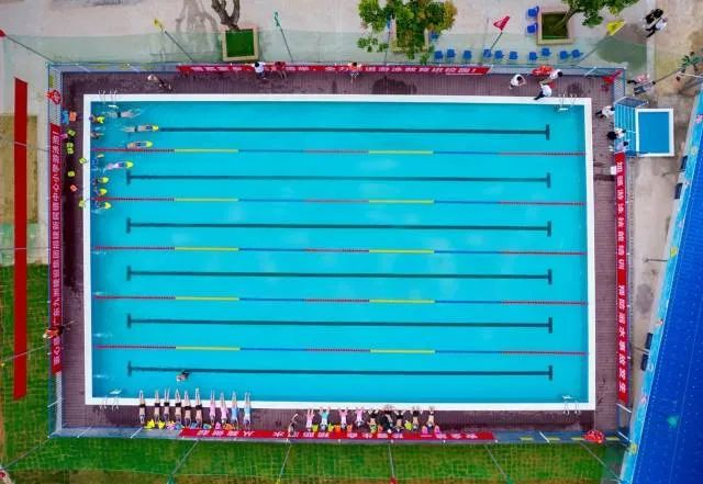 廉江新民镇中心小学游泳池。