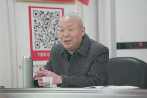 　　图说：湘乡市人力资源服务有限公司总经理发言