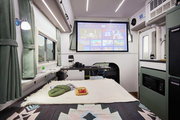 　　上汽大通MAXUS探索家T90纵横内部