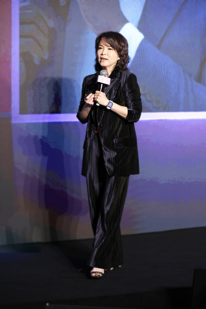 　　如新集团大中华成长策略及如新中国市场营销副总裁盛子人