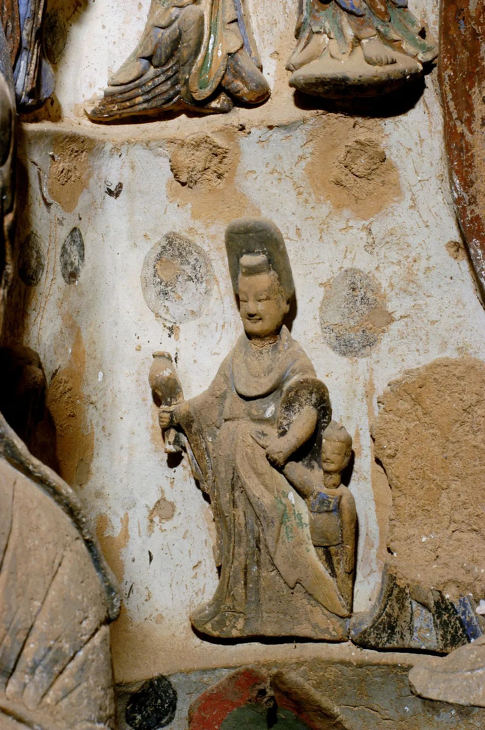 ▲142窟影塑供养人，北魏晚期。