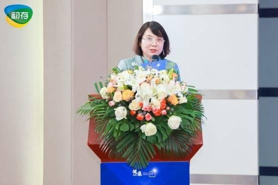 　　熊吉莹秘书长宣读分会成立批复