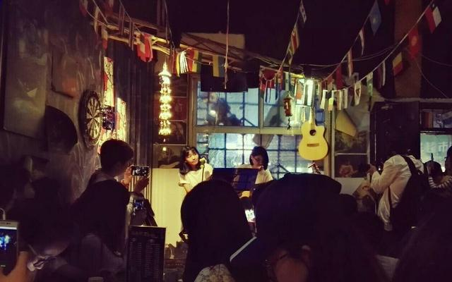 “房东的猫”2016年毕业演出。图片来自受访者微博